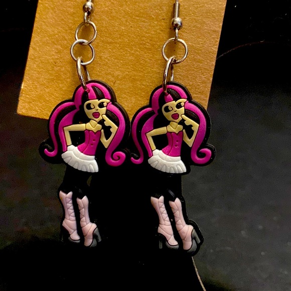 monster high Other - Monster, high Draculaura earring